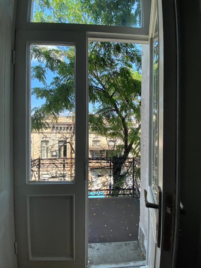 Appartement Red Door à Tbilissi Extérieur photo